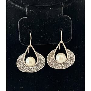 Israel Didae 925 Sterling Silver Pearl Earrings Hammered Modernist Dangle